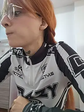 Dani pegin online show from May 7, 2026, 1:27 pm