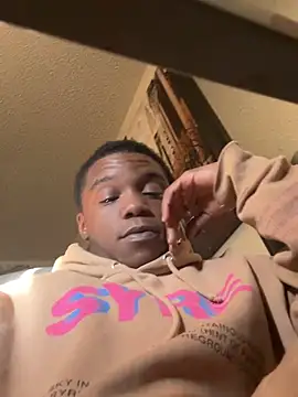 Snapshot of TransboyJay chatting on January 8, 2026, 11:07 pm TransboyJay online show from January 8, 2026, 11:07 pm