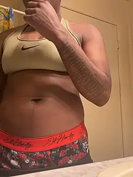 Snapshot of TransboyJay chatting on March 6, 2026, 9:22 pm TransboyJay online show from March 6, 2026, 9:22 pm