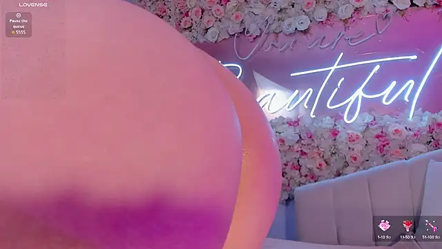 AmberFarrell online show from December 18, 2024, 11:51 pm