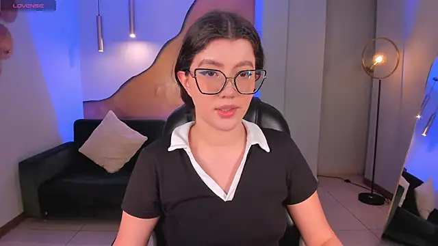 AmberFarrell online show from November 10, 2025, 8:19 pm