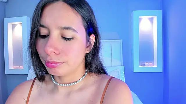 Snapshot of HannaPaola chatting on September 23, 2025, 10:35 pm HannaPaola online show from September 23, 2025, 10:35 pm