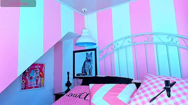 Liah Grey8 online show from December 6, 2024, 9:02 pm