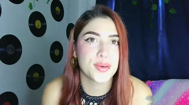 Darlyhooper1- online show from March 21, 2025, 9:34 pm
