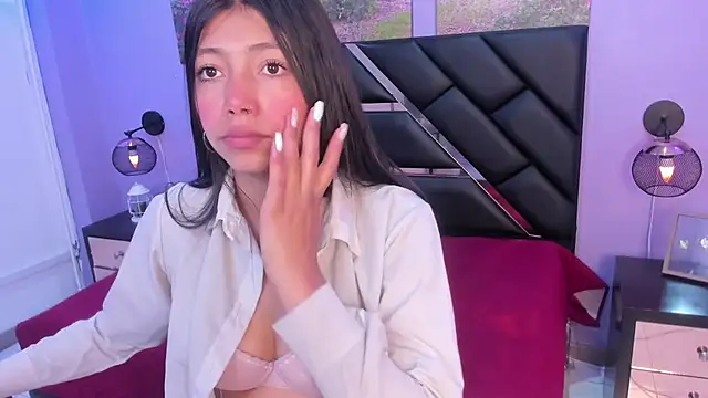 KimberlyVillaLobos online show from March 21, 2025, 11:55 am