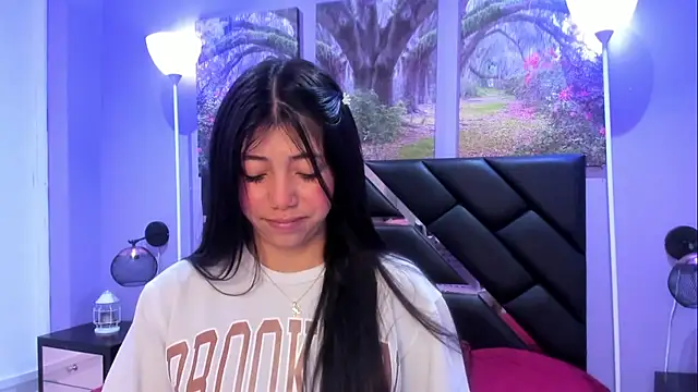 KimberlyVillaLobos online show from January 13, 2026, 11:37 am