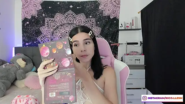 Snapshot of jade_dakota__ chatting on January 19, 2025, 12:49 am jade dakota online show from January 19, 2025, 12:49 am