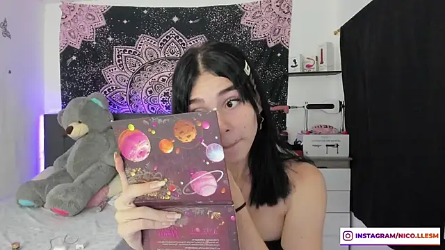 Snapshot of jade_dakota__ chatting on January 19, 2025, 11:32 pm jade dakota online show from January 19, 2025, 11:32 pm
