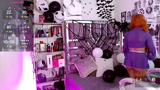 Snapshot of AliceWalker_11 chatting on October 24, 2025, 8:16 pm AliceWalker 11 online show from October 24, 2025, 8:16 pm