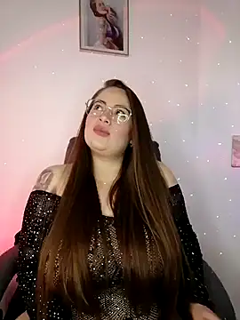 Snapshot of soofy__ chatting on October 10, 2025, 2:43 am soofy   online show from October 10, 2025, 2:43 am