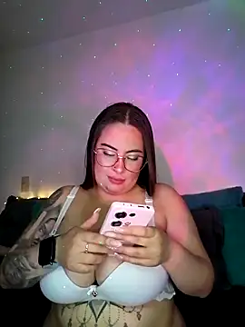 soofy   online show from June 18, 2026, 5:08 am