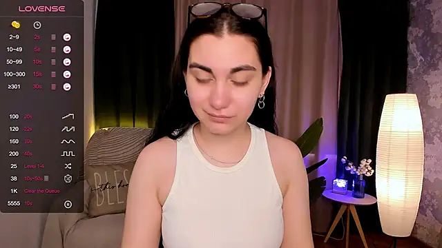 Snapshot of hannacheekss_ chatting on January 21, 2025, 5:16 am hannacheekss online show from January 21, 2025, 5:16 am