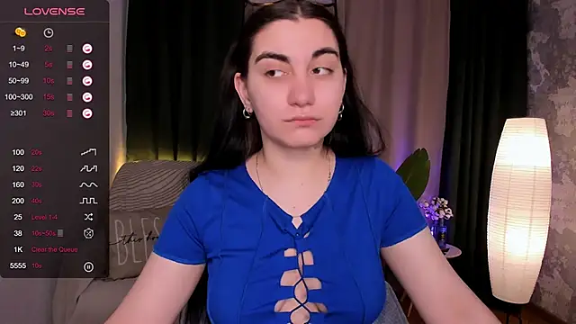 Snapshot of hannacheekss_ chatting on February 26, 2025, 2:04 am hannacheekss online show from February 26, 2025, 2:04 am