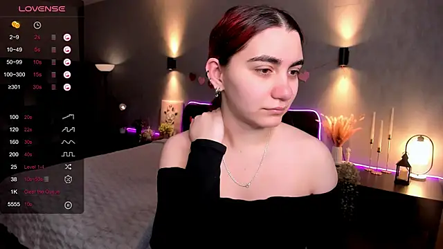 hannacheekss  online show from February 21, 2026, 2:01 am