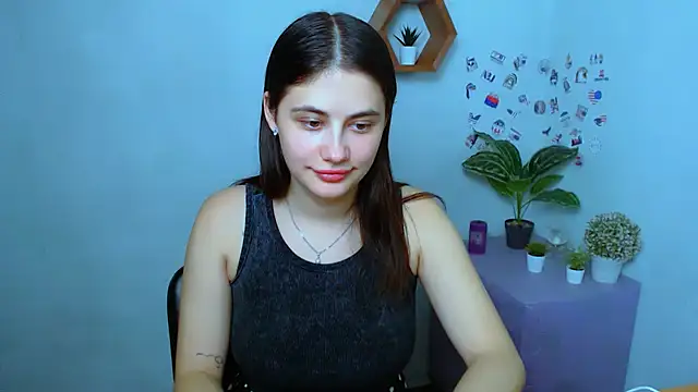 AliceSexyyy  online show from September 20, 2025, 8:32 pm