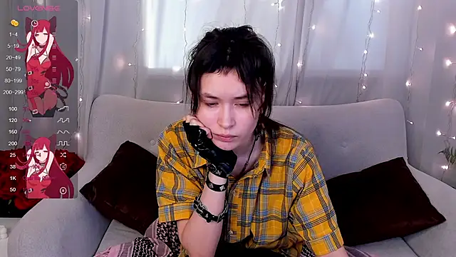 Emily Strikeee online show from March 1, 2025, 9:29 am