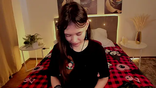 Emily Strikeee online show from May 15, 2026, 1:45 am