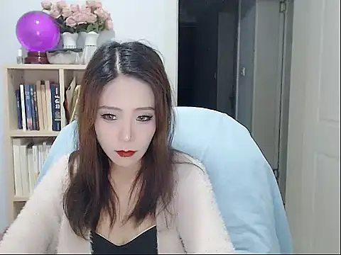 SuSushi728 online show from October 29, 2025, 3:25 pm