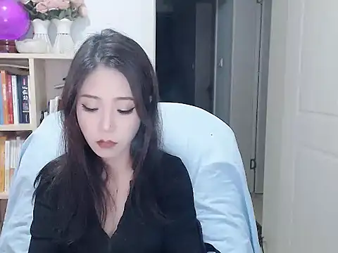 SuSushi728 online show from February 15, 2026, 4:14 pm