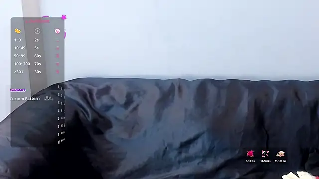 Snapshot of JennieRosse chatting on October 19, 2025, 1:34 pm JennieRosse online show from October 19, 2025, 1:34 pm