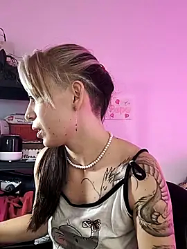 Tefannyy  online show from March 19, 2026, 3:38 pm