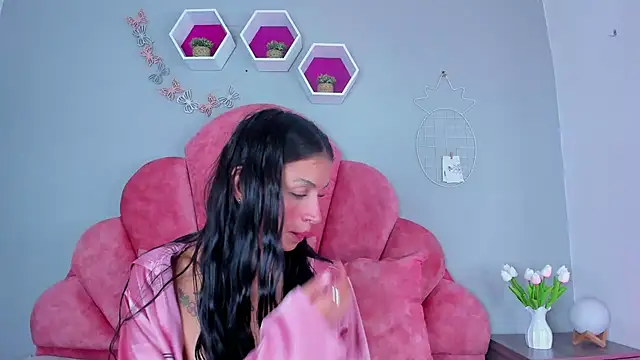 Snapshot of ChanelAdamss_ chatting on January 28, 2025, 1:50 am ChanelAdamss  online show from January 28, 2025, 1:50 am