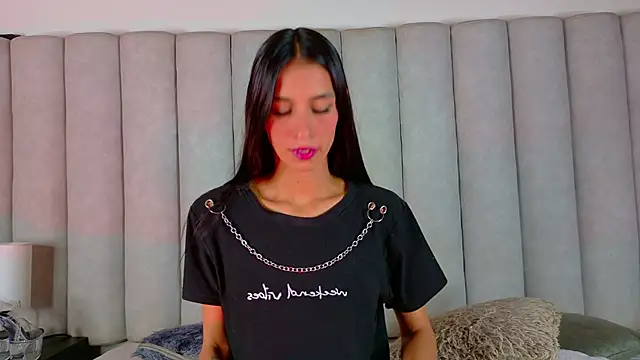 Snapshot of ChanelAdamss_ chatting on September 9, 2025, 2:55 am ChanelAdamss  online show from September 9, 2025, 2:55 am