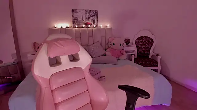 Snapshot of yenny_garcia chatting on March 5, 2026, 6:15 pm yenny garcia online show from March 5, 2026, 6:15 pm