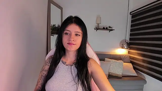 Snapshot of yenny_garcia chatting on March 14, 2026, 3:28 pm yenny garcia online show from March 14, 2026, 3:28 pm