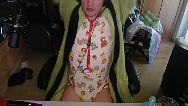 Snapshot of BabyDracoDarkfang chatting on April 17, 2026, 6:38 am BabyDracoDarkfang online show from April 17, 2026, 6:38 am