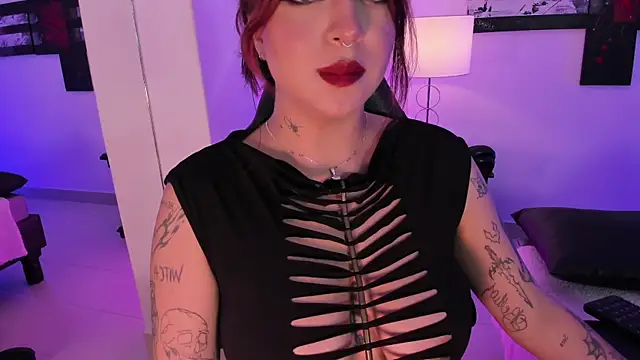AnnikaMerliahh  online show from February 21, 2025, 3:21 pm