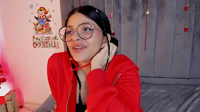 lana dol online show from January 4, 2025, 3:17 pm