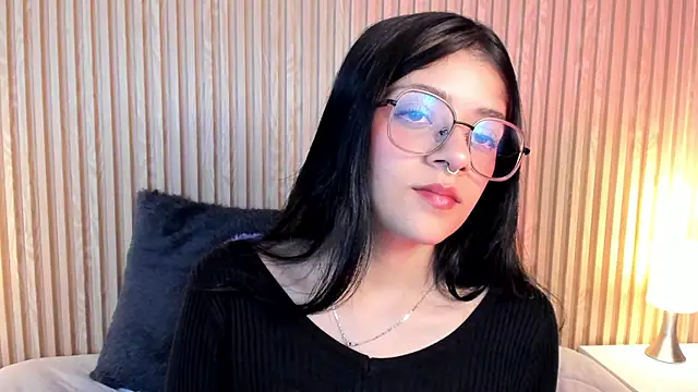 lana dol online show from September 19, 2025, 1:23 pm