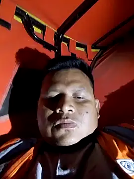 Snapshot of zeta29 chatting on November 9, 2025, 1:37 am zeta29 online show from November 9, 2025, 1:37 am