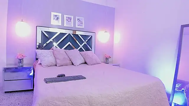 ibella7 online show from January 25, 2025, 7:18 pm