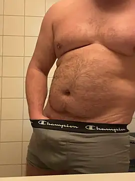 Snapshot of Johny69xo chatting on December 9, 2024, 12:12 am Johny69xo online show from December 9, 2024, 12:12 am