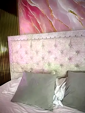 Rousse blue online show from November 6, 2025, 4:02 am