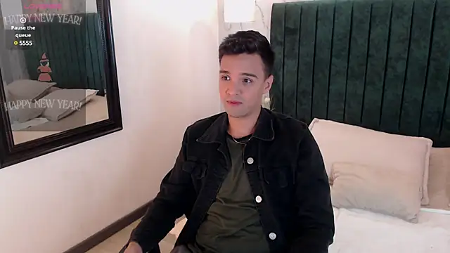 Snapshot of Edward_max chatting on January 4, 2025, 3:18 am Edward max online show from January 4, 2025, 3:18 am