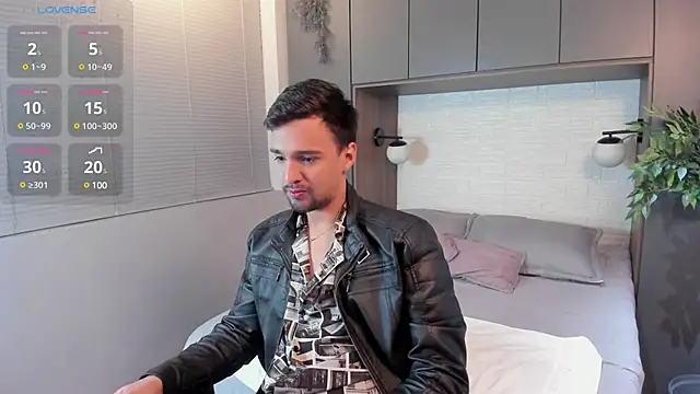 Snapshot of Edward_max chatting on January 21, 2025, 3:48 am Edward max online show from January 21, 2025, 3:48 am