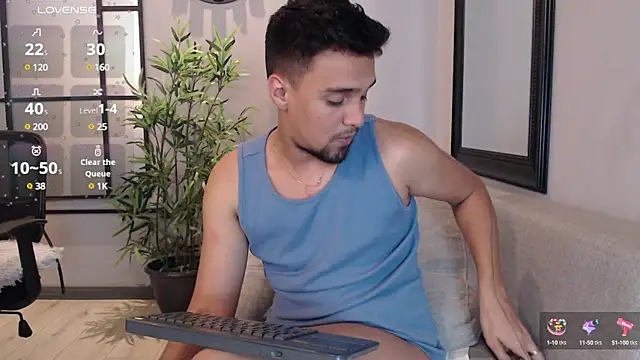 Snapshot of Edward_max chatting on February 1, 2025, 9:21 am Edward max online show from February 1, 2025, 9:21 am