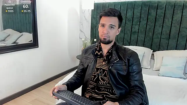 Snapshot of Edward_max chatting on February 21, 2025, 3:34 am Edward max online show from February 21, 2025, 3:34 am