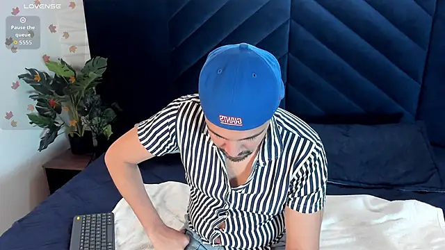 Edward max online show from January 9, 2026, 3:42 am