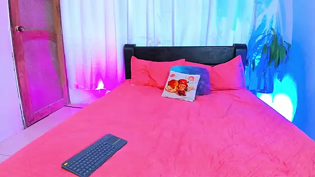 lanaa paul1 online show from March 11, 2025, 5:35 pm