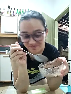 Snapshot of sobresalinaa chatting on April 21, 2026, 11:29 pm sobresalinaa online show from April 21, 2026, 11:29 pm