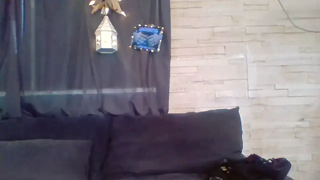 Snapshot of DevilsAngel13 chatting on October 23, 2025, 8:13 am DevilsAngel13 online show from October 23, 2025, 8:13 am