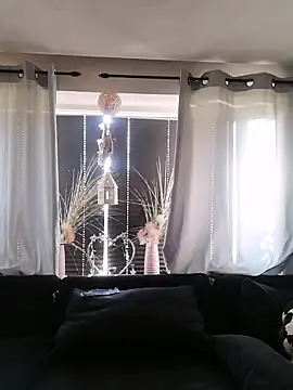 Snapshot of DevilsAngel13 chatting on November 21, 2025, 10:47 am DevilsAngel13 online show from November 21, 2025, 10:47 am