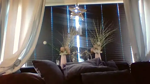 Snapshot of DevilsAngel13 chatting on November 26, 2025, 8:48 am DevilsAngel13 online show from November 26, 2025, 8:48 am