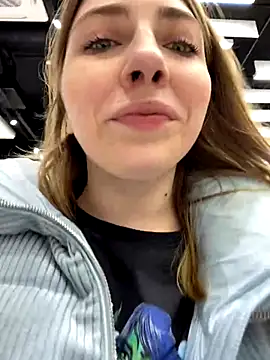 Snapshot of Sunny___Bunny chatting on December 7, 2024, 12:13 pm Sunny   Bunny online show from December 7, 2024, 12:13 pm