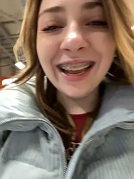 Snapshot of Sunny___Bunny chatting on December 11, 2024, 1:17 pm Sunny   Bunny online show from December 11, 2024, 1:17 pm