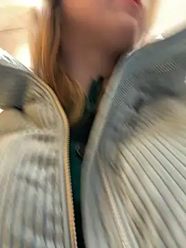 Snapshot of Sunny___Bunny chatting on December 20, 2024, 8:01 pm Sunny   Bunny online show from December 20, 2024, 8:01 pm